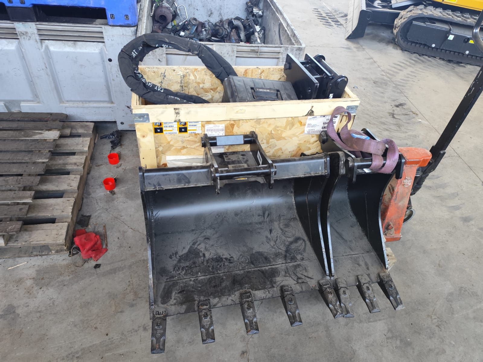 Miniexcavator Caterpillar 304 NOU