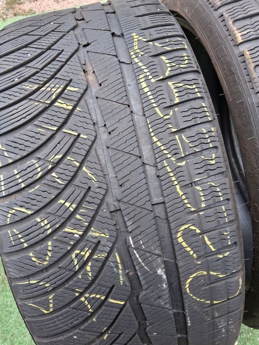 235 35 20 MICHELIN 2бр зимни дот 2020г