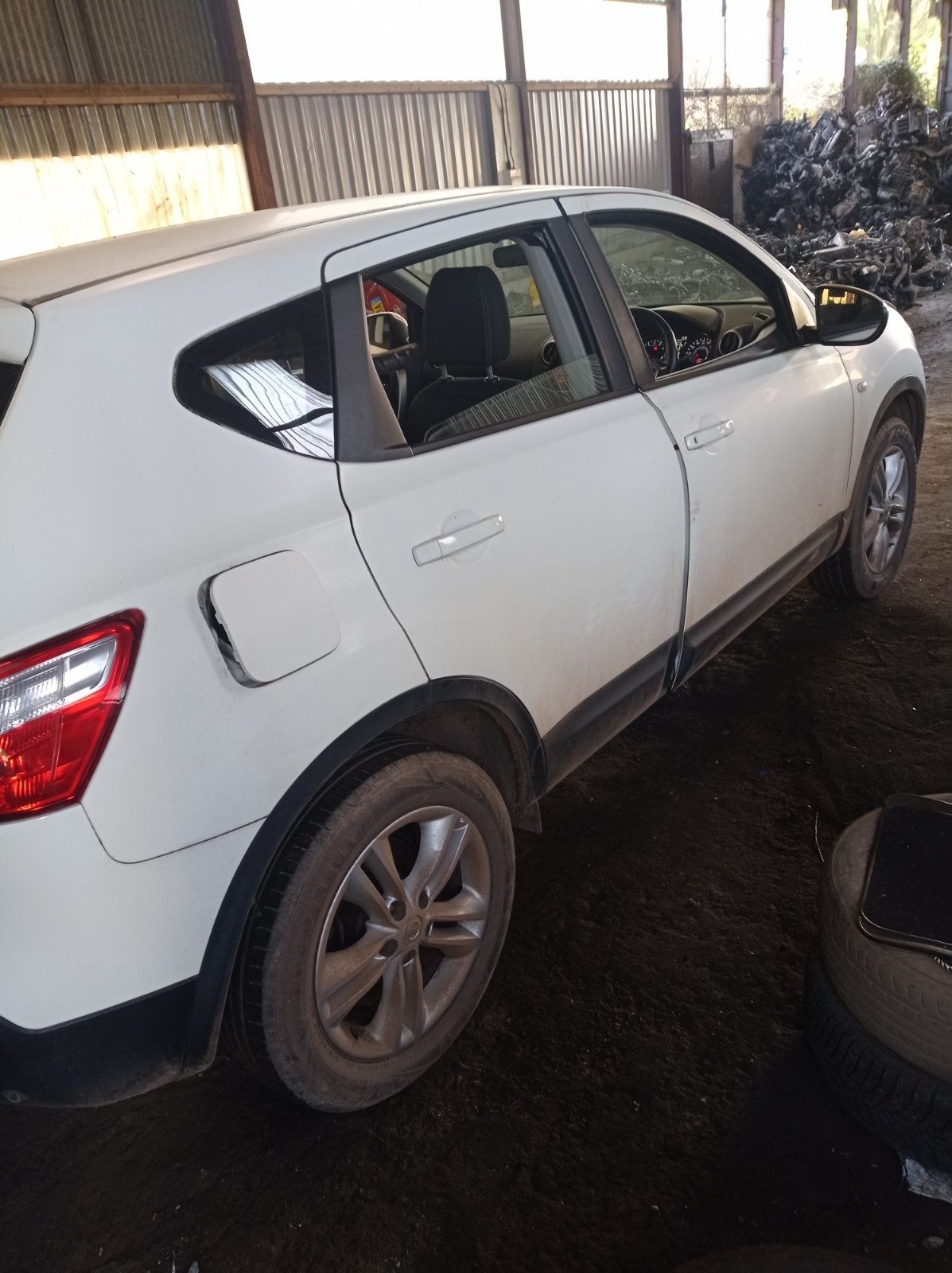 Nisan Qashqai1.6i 117 kc 2013 г