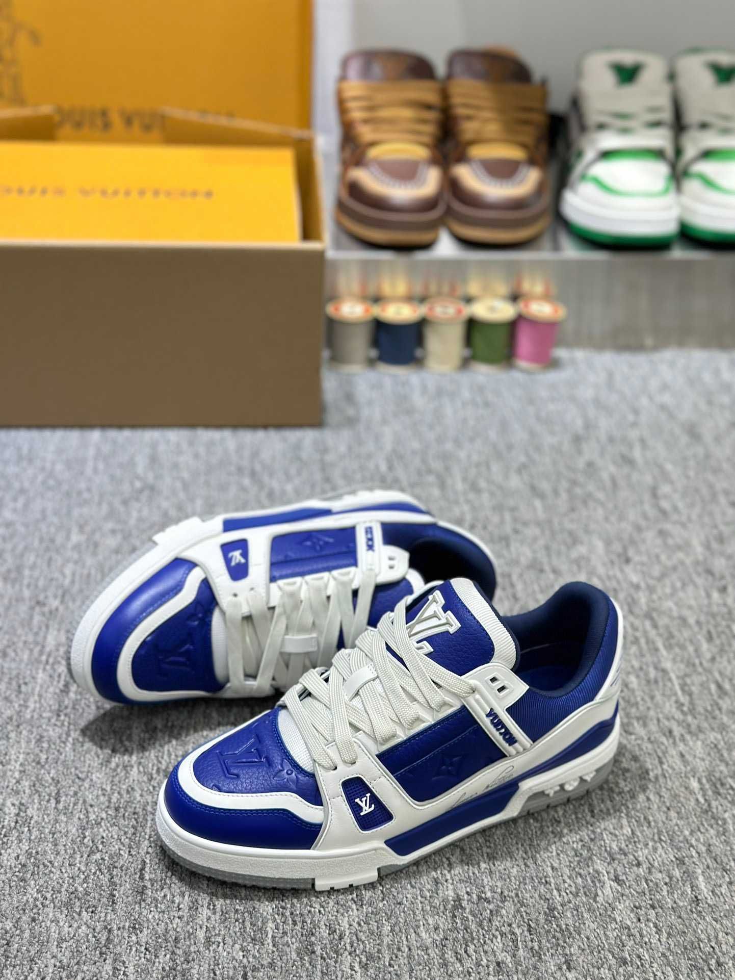 Adidasi Louis Vuitton Trainer Premium