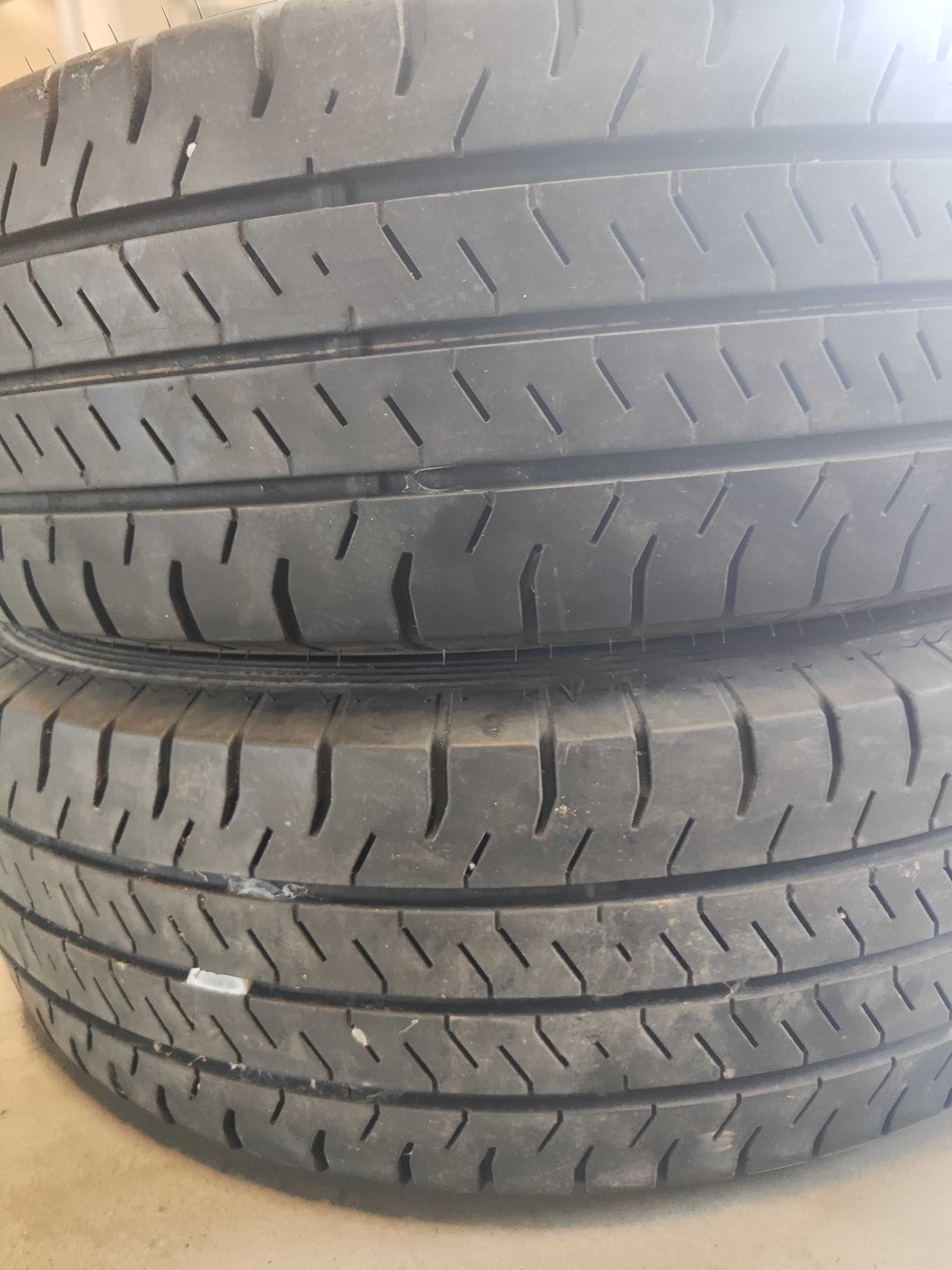 2бр.летни гуми 215/75/16C Falken