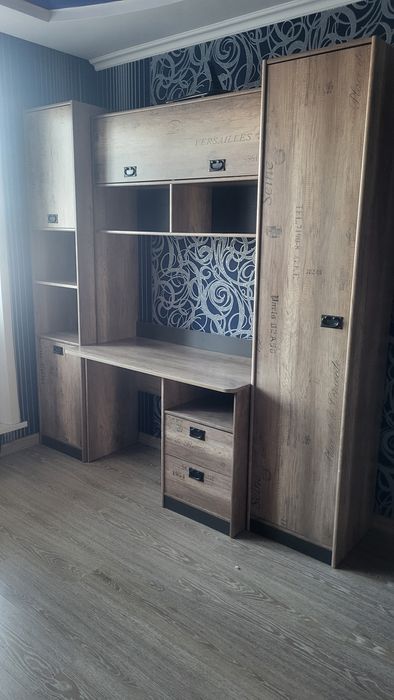 Продам детский шкаф (Россия)