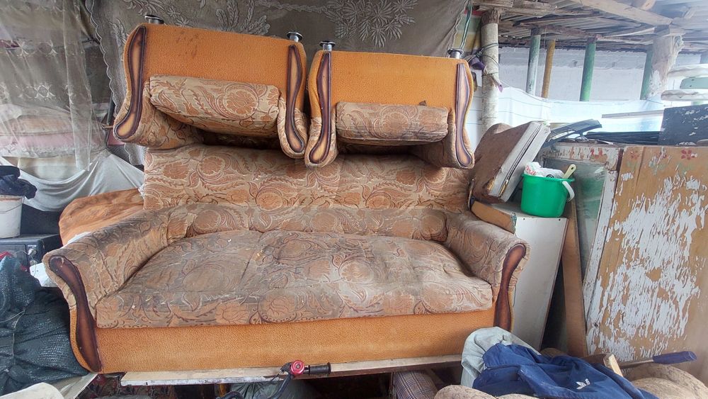 Диван,кресло б/у