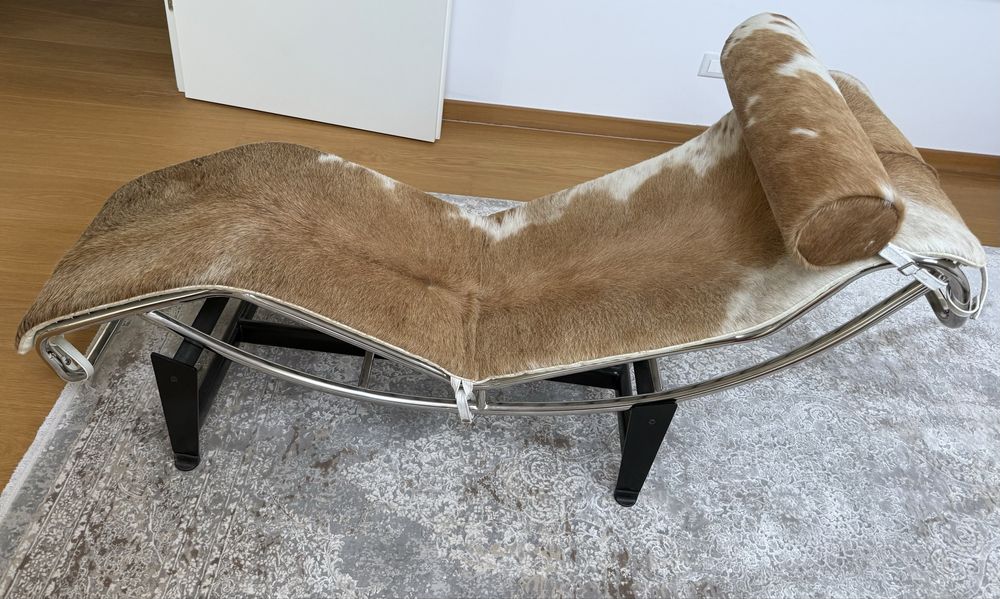 Vand Fotoliu Le Corbusier LC4 Piele Naturala (Pony Skin) 90’s