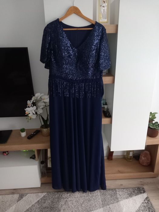 Vand rochie de seara