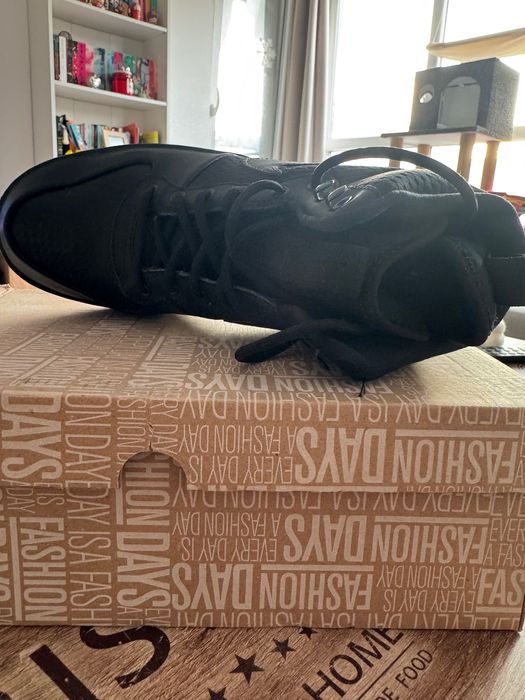 Nike mid black кецове