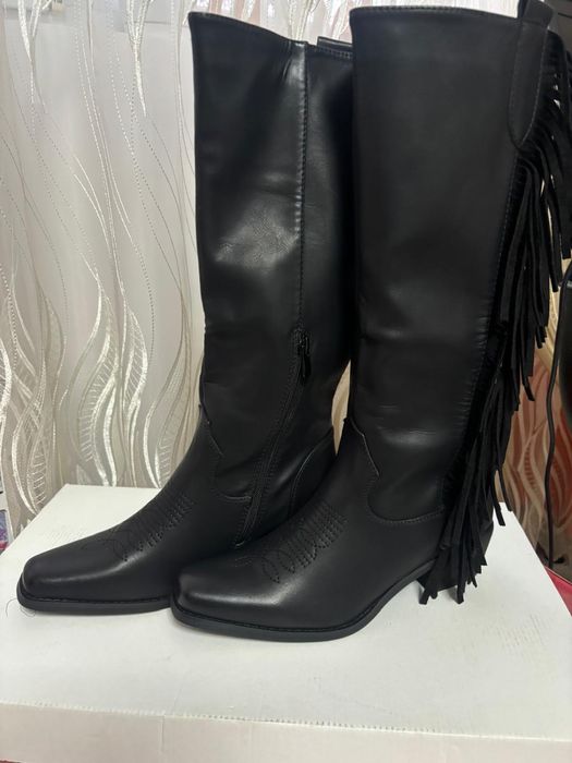 Vând cizme dama marimea 40