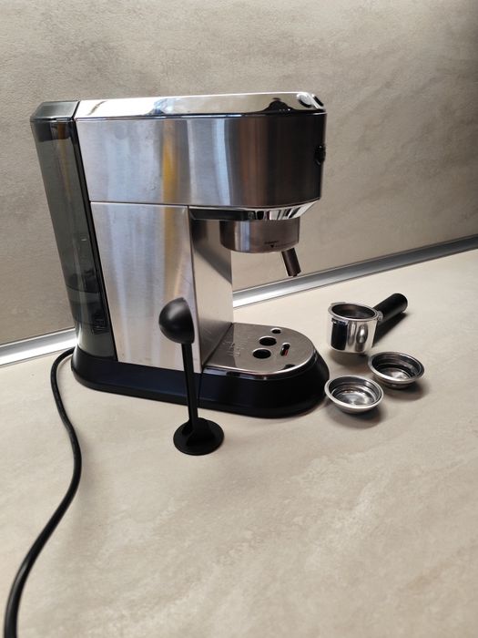 кафе машина Delinghi