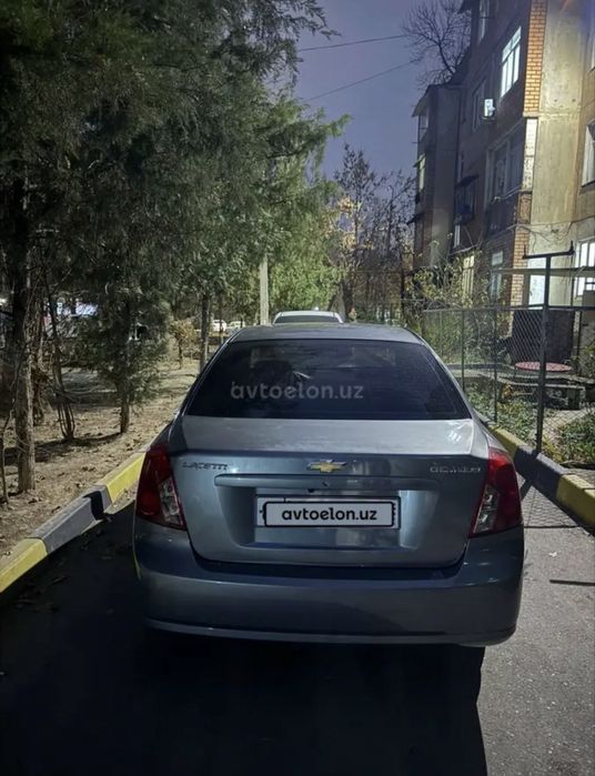 Жетра сотилади.  Автомат каробка. Холати идеал.