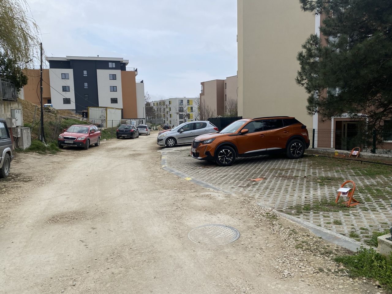 Дава се под наем Гараж / Паркомясто в Варна, Възраждане 3 - 13 кв.м за 40.8 € - Снимка #3