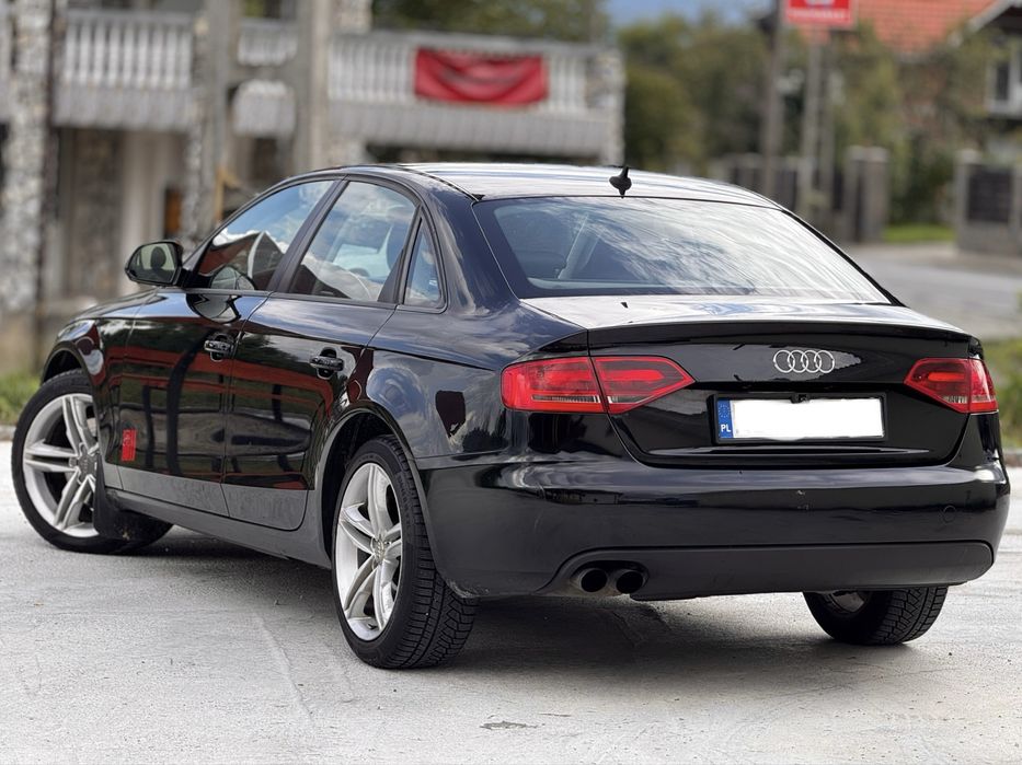 Audi A4 b8 s line - Limuzina - an 2009 - 2.0d 143 cp - impecabil