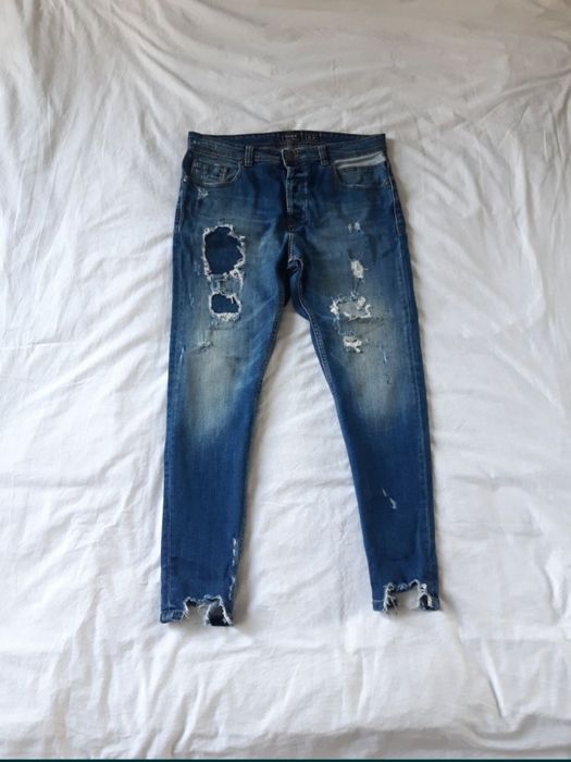 Blugi     Pull&Bear  .