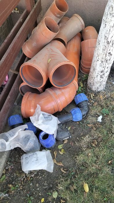 Vand teuri coturi scurgere