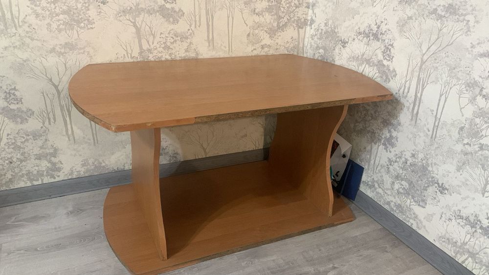 Продам журнальный столик!