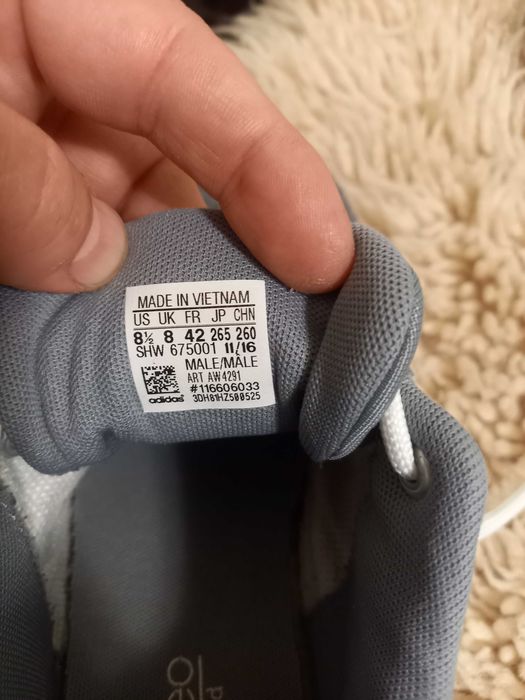 Маратонки adidas  мъжки 42