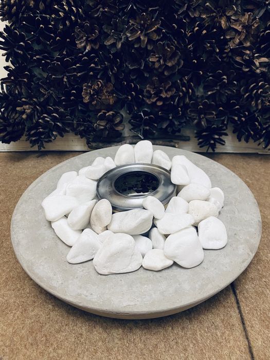 Авторска огнена купа от цимент – артистичен подарък и декорация