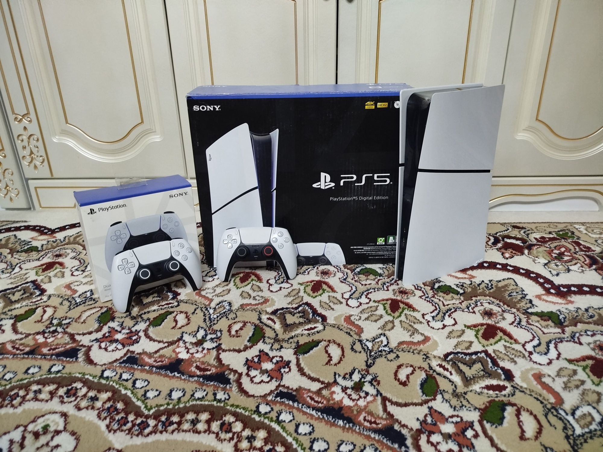 Playstation 5 slim 2 Джойстик топ игры состояние отличное