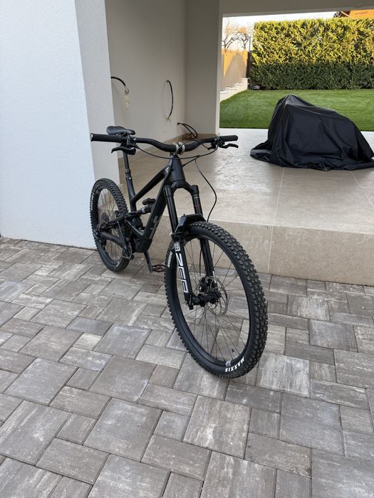 Bicicleta yt capra core 3 carbon (trek, canyon, comencal,santa cruz)