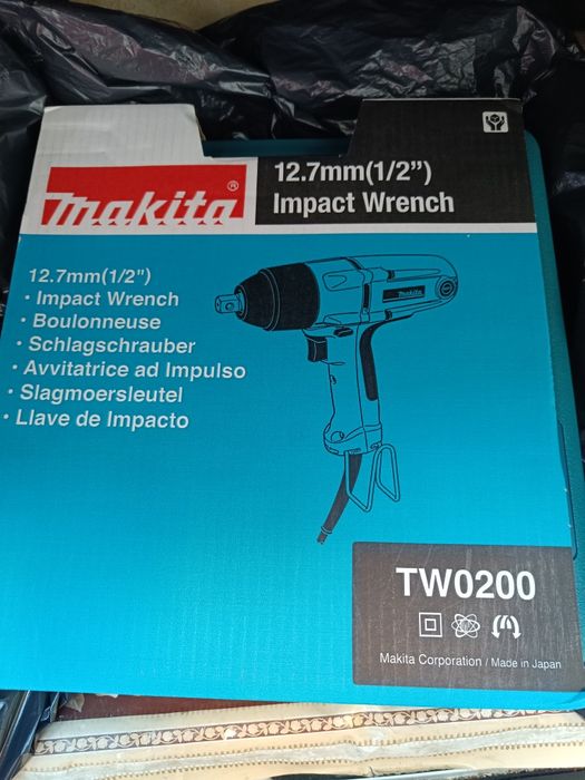 Mașină de înșurubat cu impact Makita TW0200
