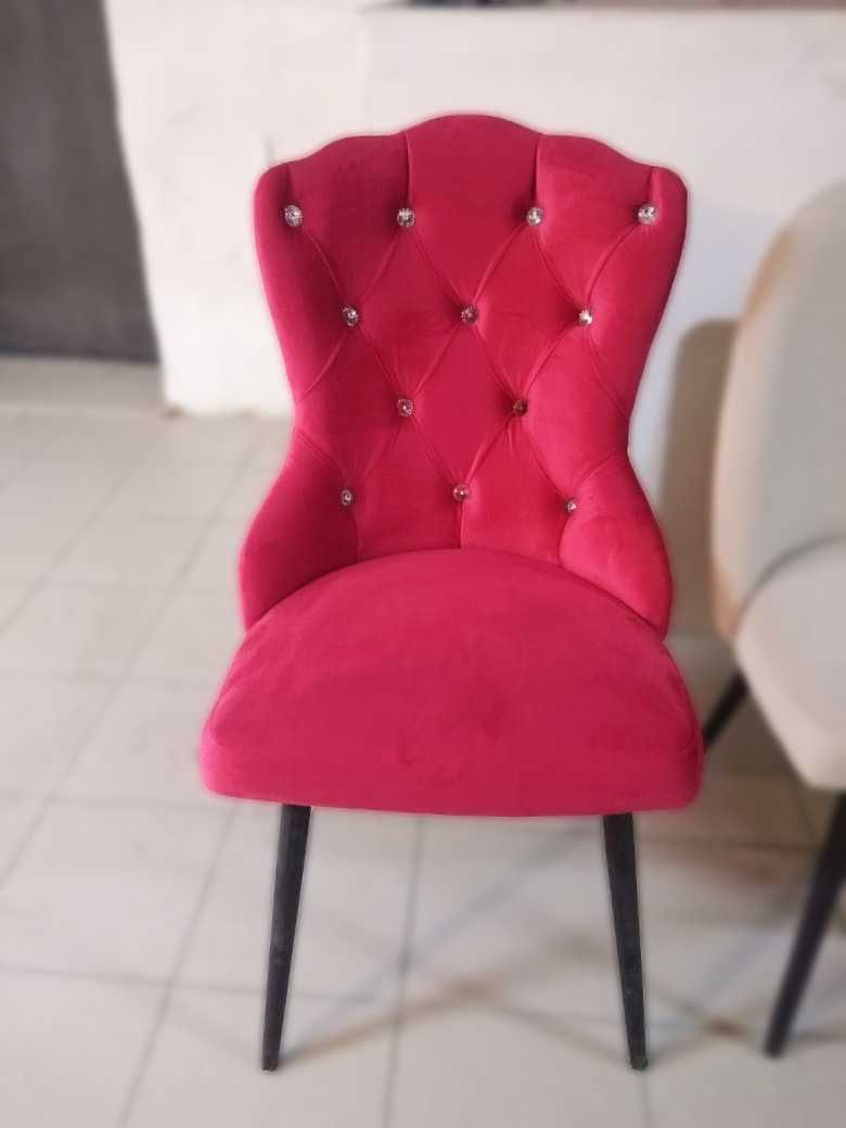 Продам стулья и диваны
