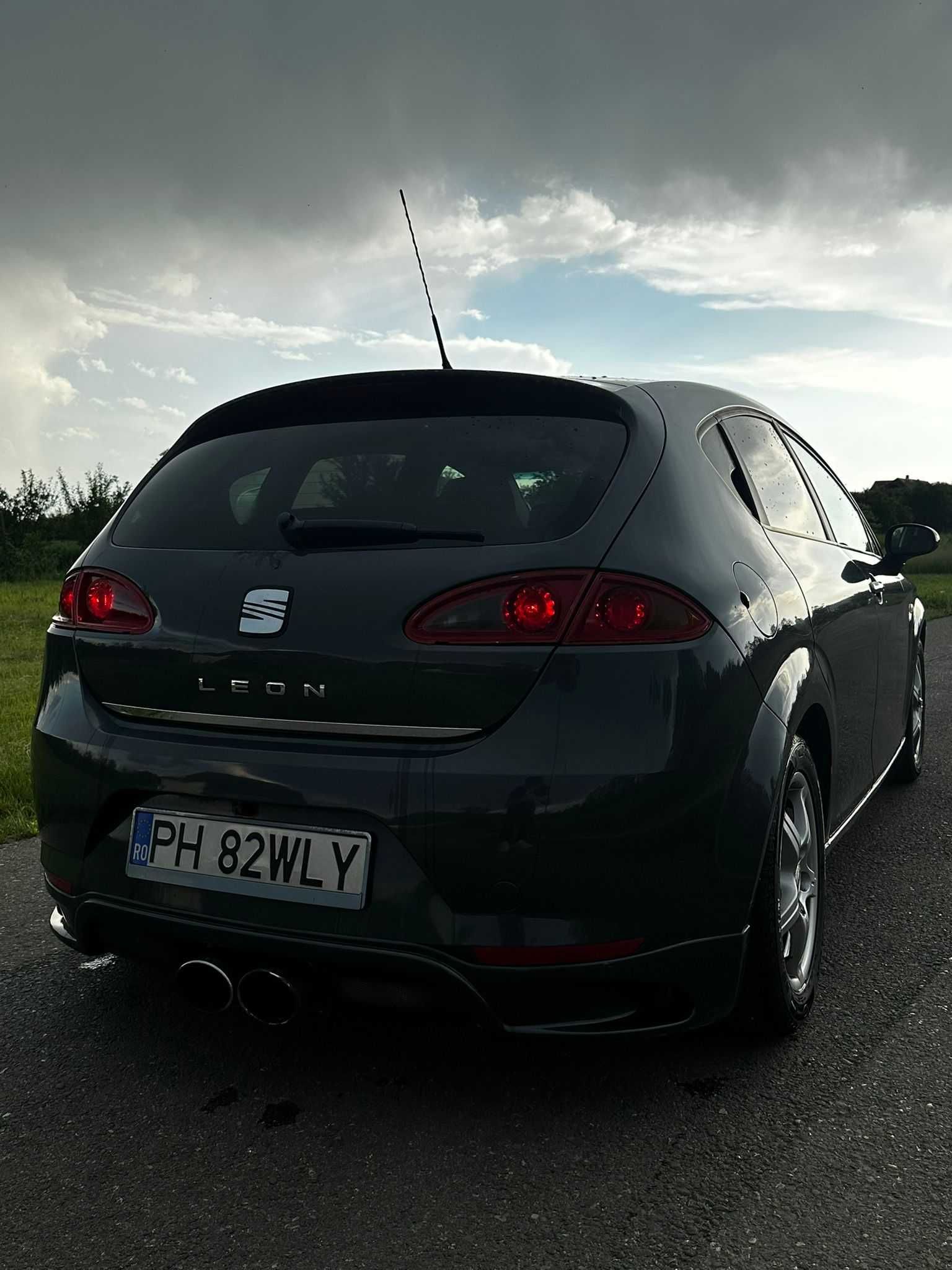 Vand Seat Leon 1P 2006,diesel,proprietar