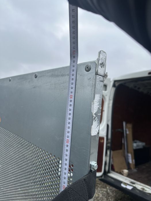 Vand container mobil cu trei laturi din tabla, foarte rezistent