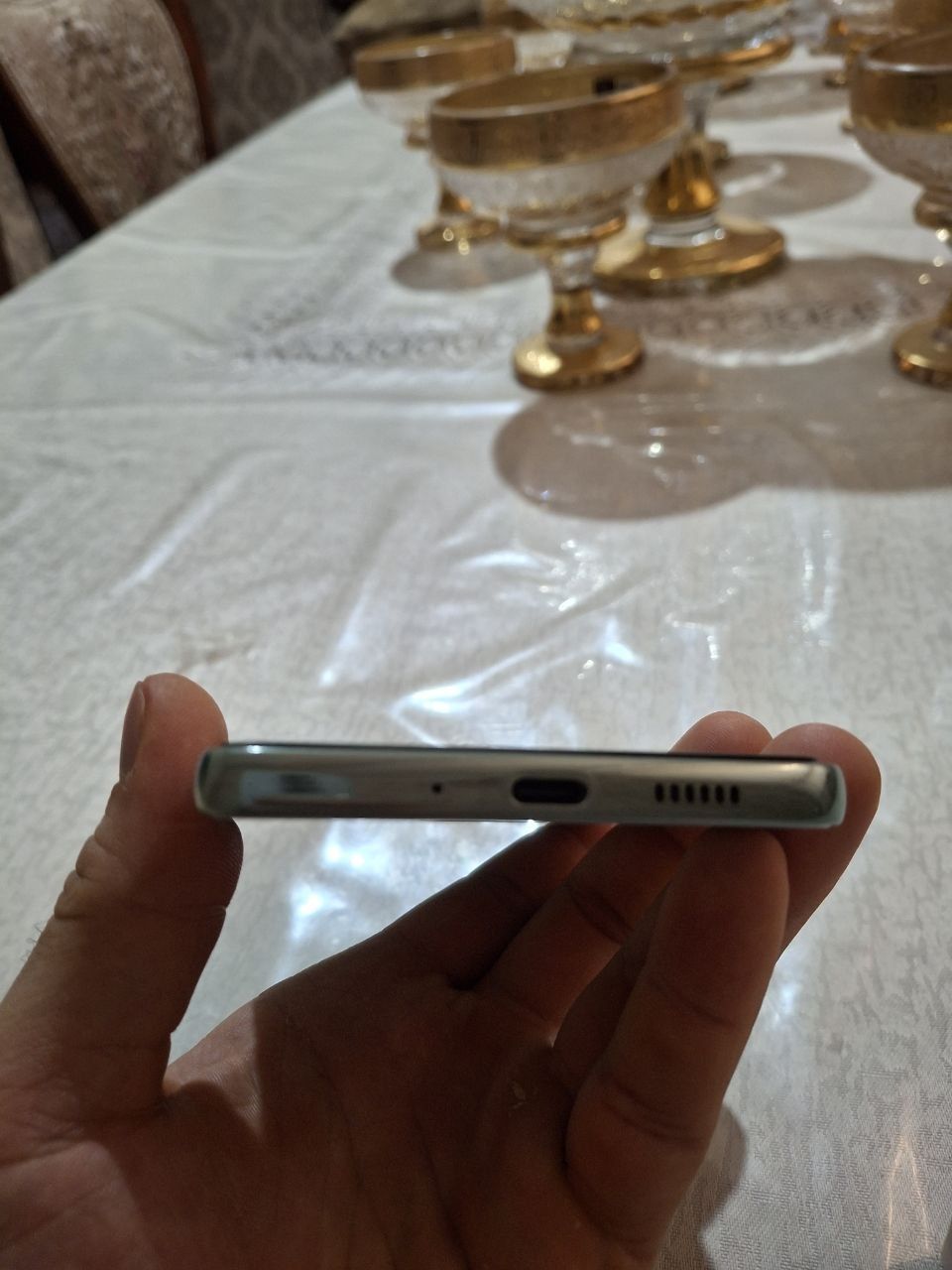 Samsung A73 5G kar dok bor radnoy