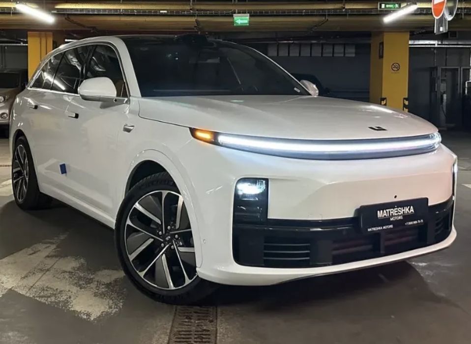 Срочно продаю свою машину Lixiang L7 Ultra 2024