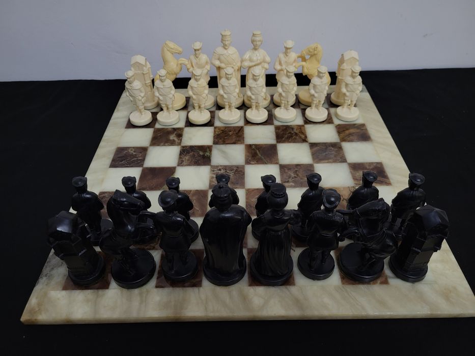 #3 Стар масивен мраморен шах