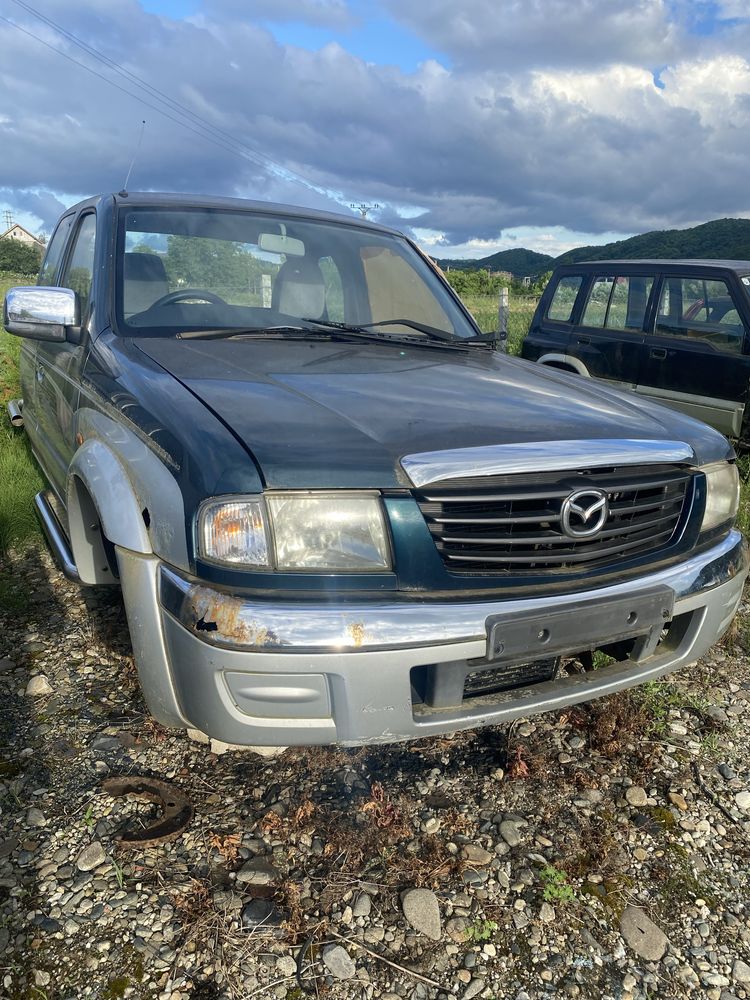 Dezmembrez / piese Mazda B2500
