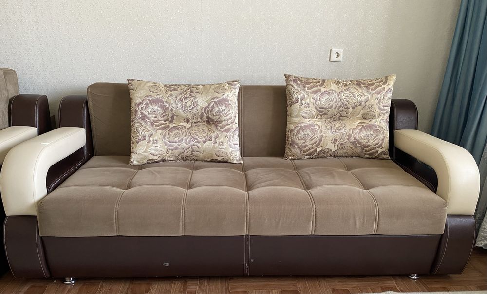 Продам диван с одним креслом