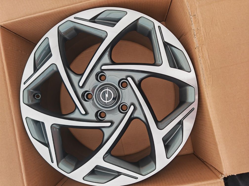 Vand jante de aliaj pentru Opel Insignia pe 18 marca RC wheels