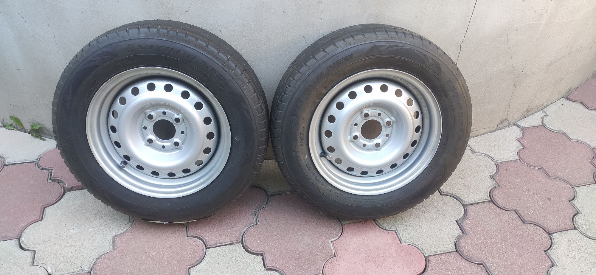 Шины с дисками R13, 2шт. для прицепа, новые
