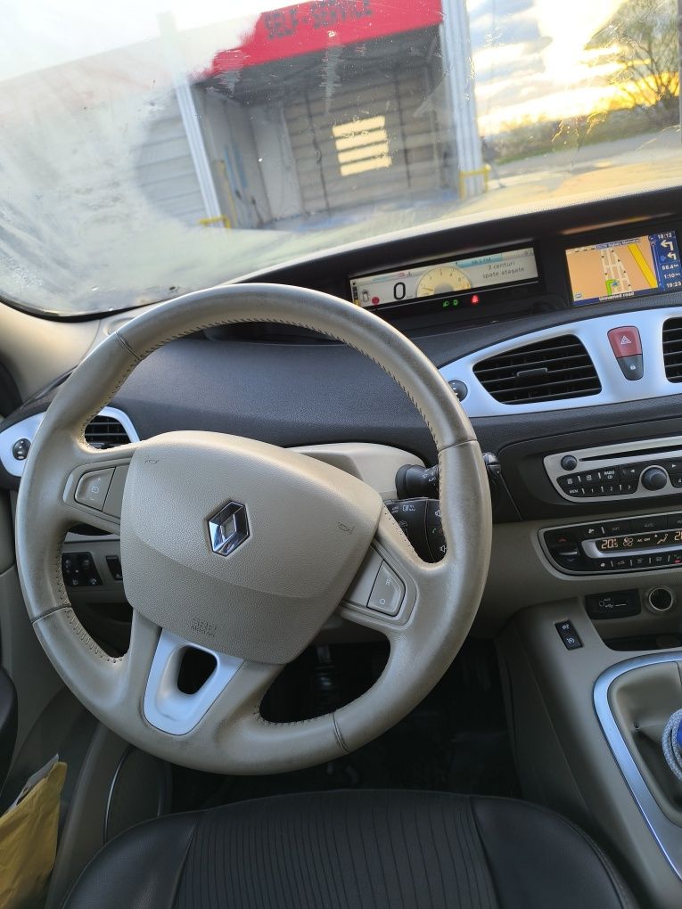 Vând Renault Scenic 3