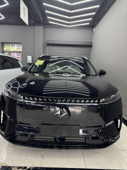 DONGFENG 008 25/26 Restayling Salondan