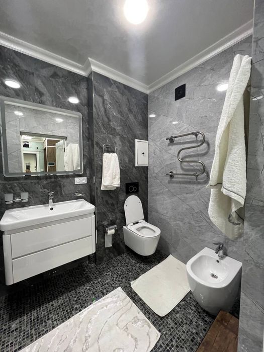 Аренда Парк Бобур 3 ком 2 этаж 4 этажка все ест фото реално срочно