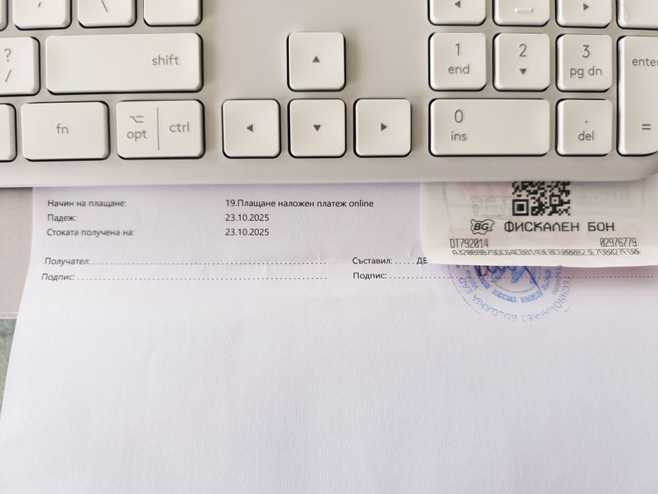 Клавиатура Logitech MK 950 WHITE НОВА с Гаранция 2год.