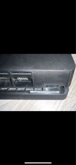 Конзола Playstation 4 с 2 джойстика