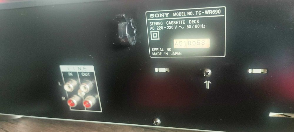SONY TC-WR690 stereo cassette deck