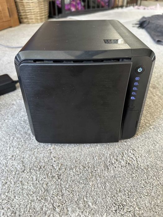 Zyxel NAS542 4 bay (4x1Tb) с openmediavault