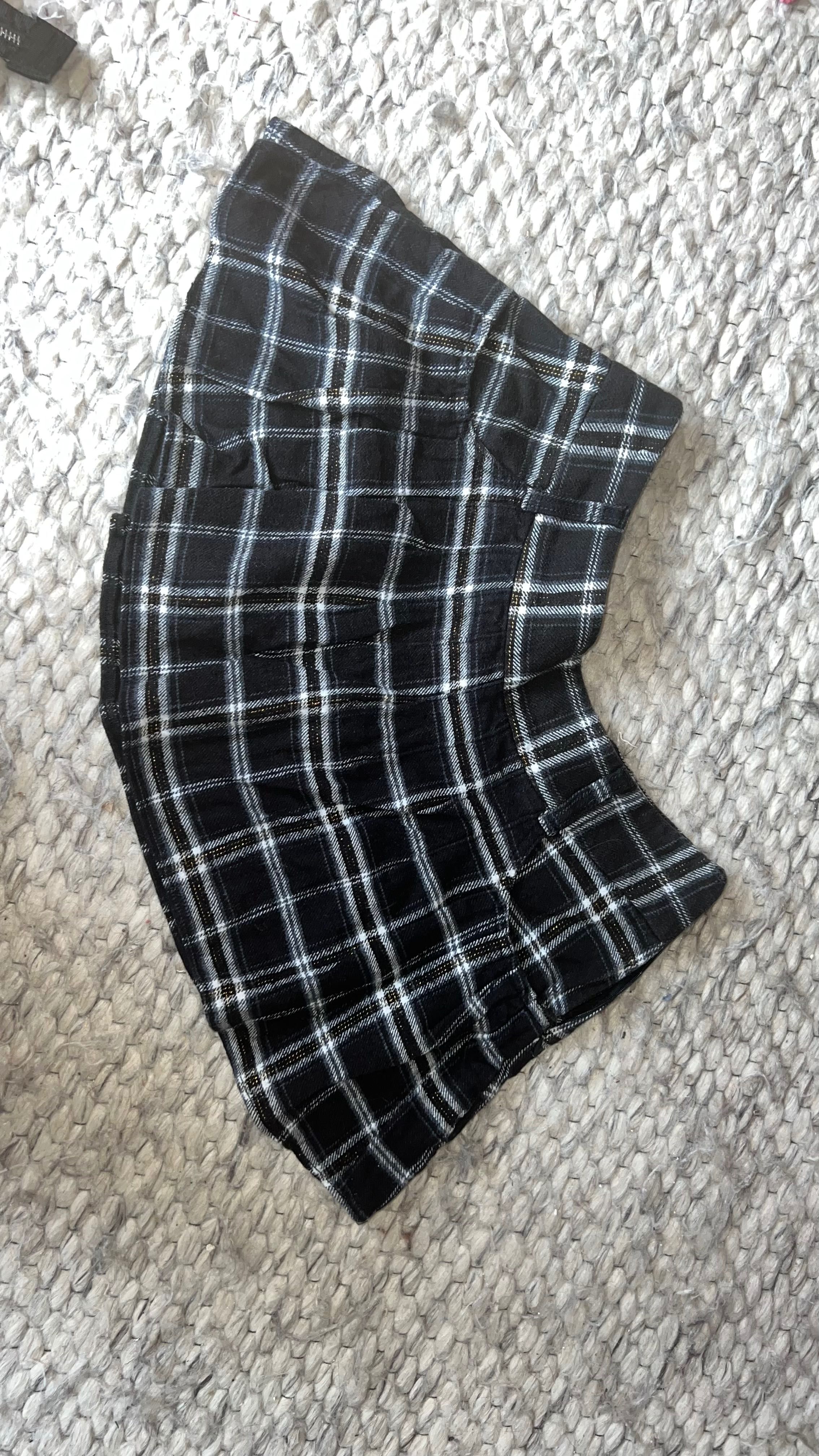 Pleated checkered skirt, fusta skurt