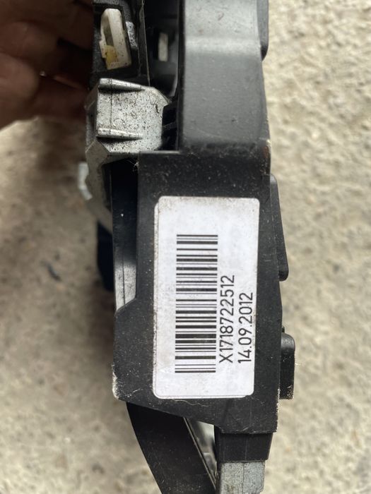 Broasca dreapta stanga fata spate Mercedes w212 e class maner interior