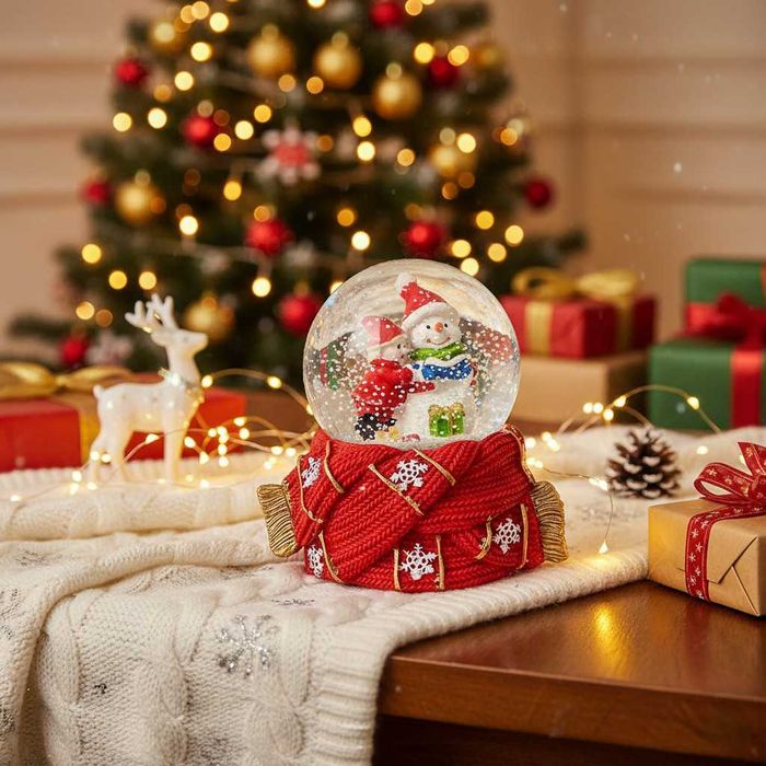 Празнична стъклена снежна топка 12х8 см