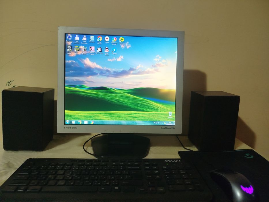 Samsung 17 manitor  sotiladi