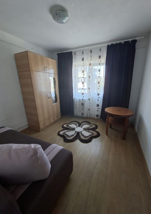 PODU DE FIER apartament 2 camere decomandat 360 euro