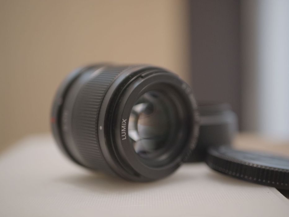 obiectiv Panasonic Lumix G 42.5mm f/1.7 ASPH. POWER O.I.S.