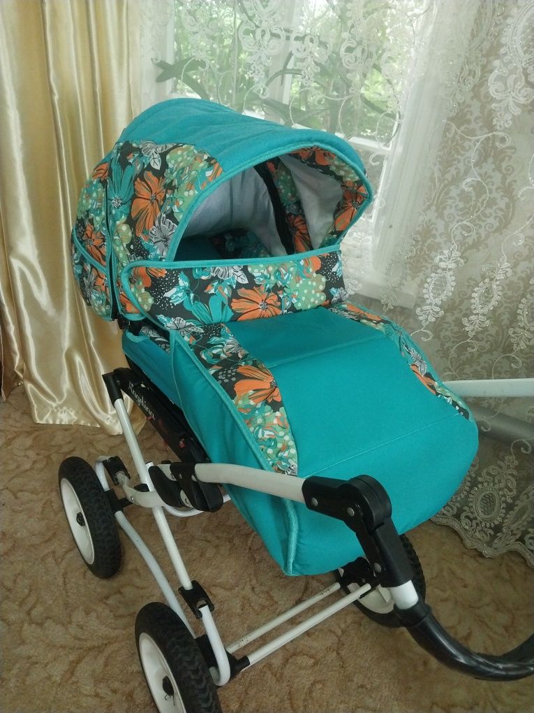 Продам коляску 2 в 1