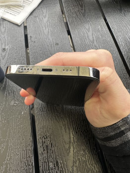 Vand iphone 12 pro in state buna de functionare