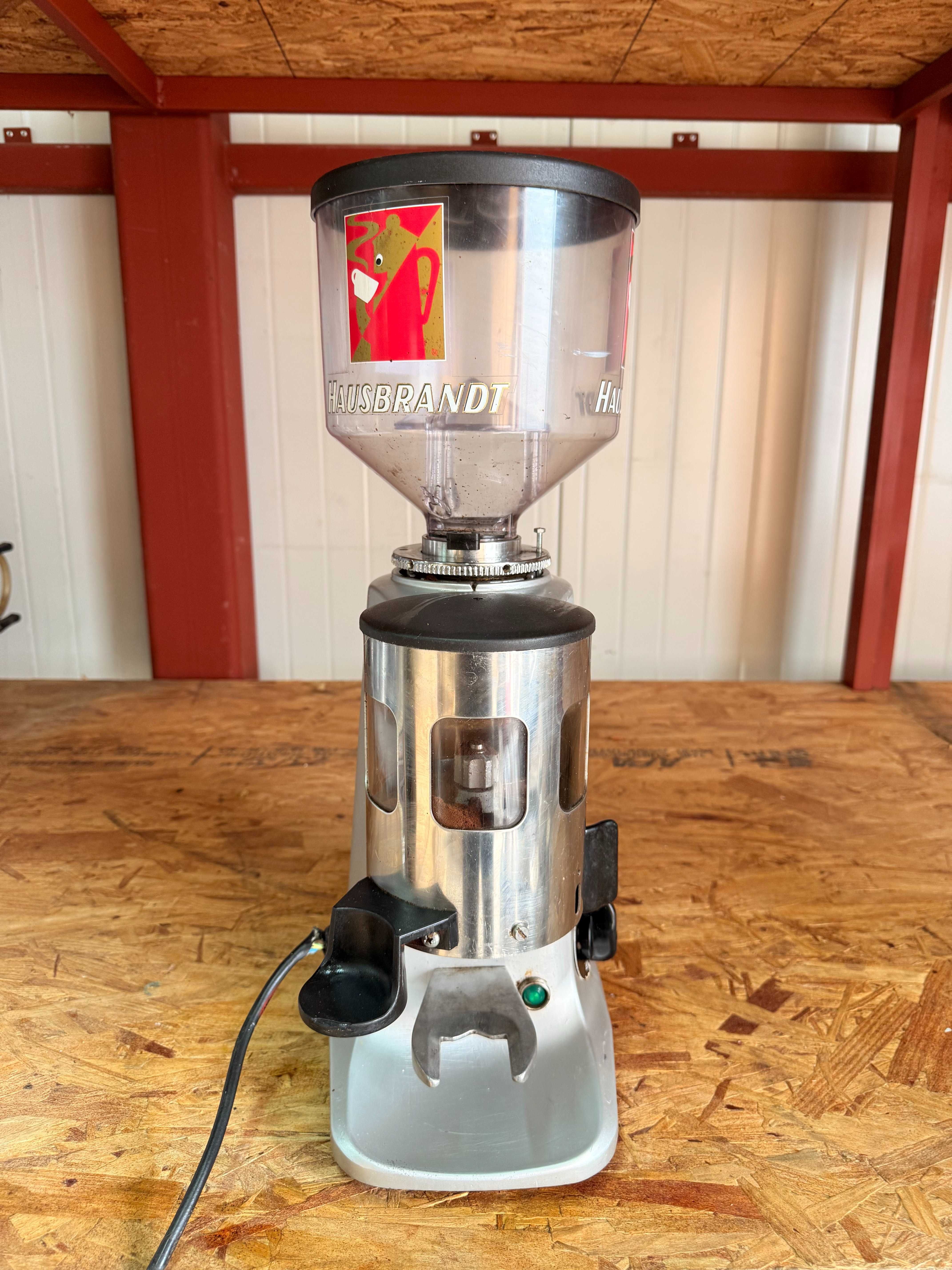 Echipamente profesionale bar/cafenea – râșnițe, storcătoare, blendere