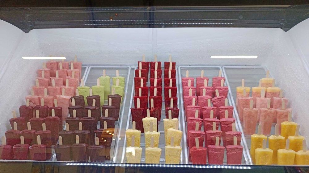 Vitrina frigorifica gelato / Inghetata / 12 AROME / NOU